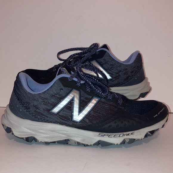 2 for $40 New Balance Womens 690v2 Speed Ride Trail Running Shoes Black WT690LB2 - Picture 2 of 9